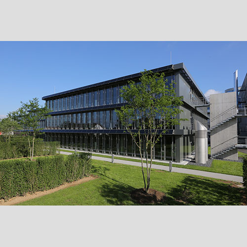 Novosagrađena zgrada uprave Novosagrađena zgrada uprave