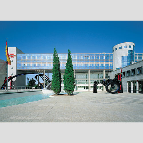 Zgrada uprave u Künzelsau Zgrada uprave u Künzelsau